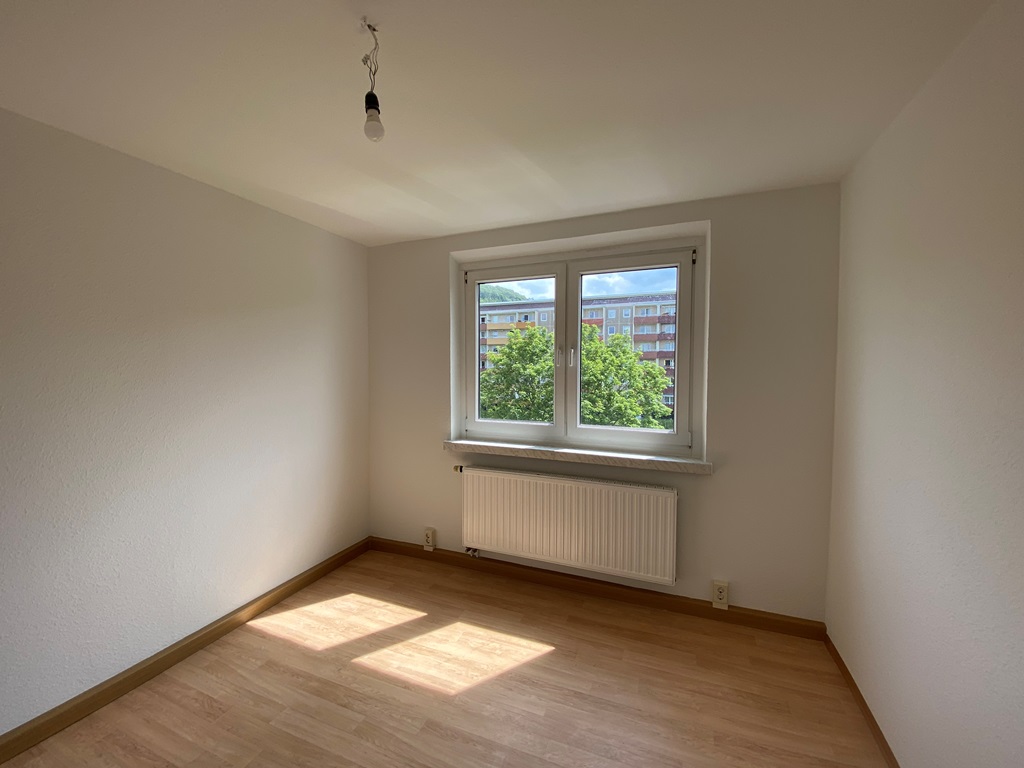 https://awg-rennsteig.de/wp-content/uploads/db/VE_4177_17_04_2026_02_47/Schlafzimmer